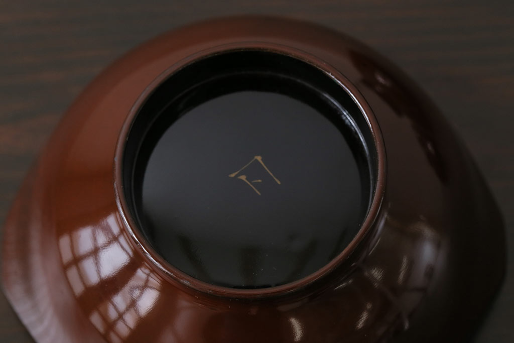 和製アンティーク　滋味豊かな意匠の木製漆器小鉢(向付、小皿、和食器)(1)