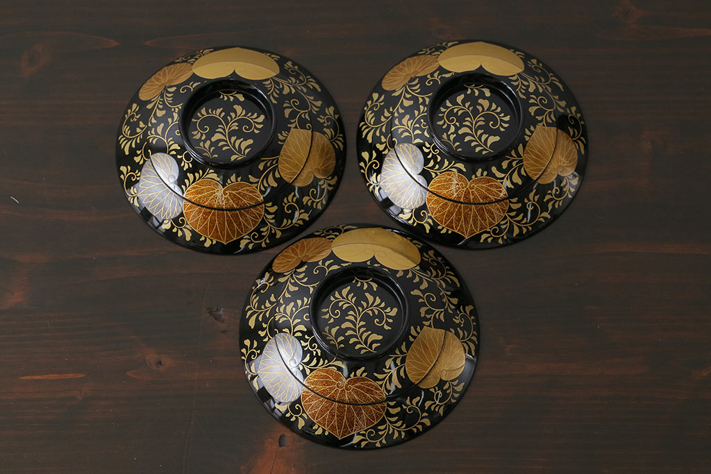 アンティーク雑貨　和製アンティーク　葵の葉紋　高級感漂う木製お椀(漆器、和食器)3客セット