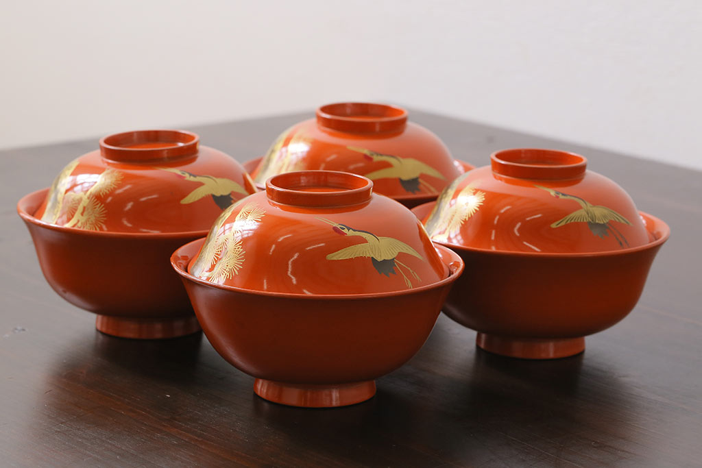 和製アンティーク　松に鶴の図　華やかで縁起の良い柄の木製お椀(漆器、和食器)4客セット