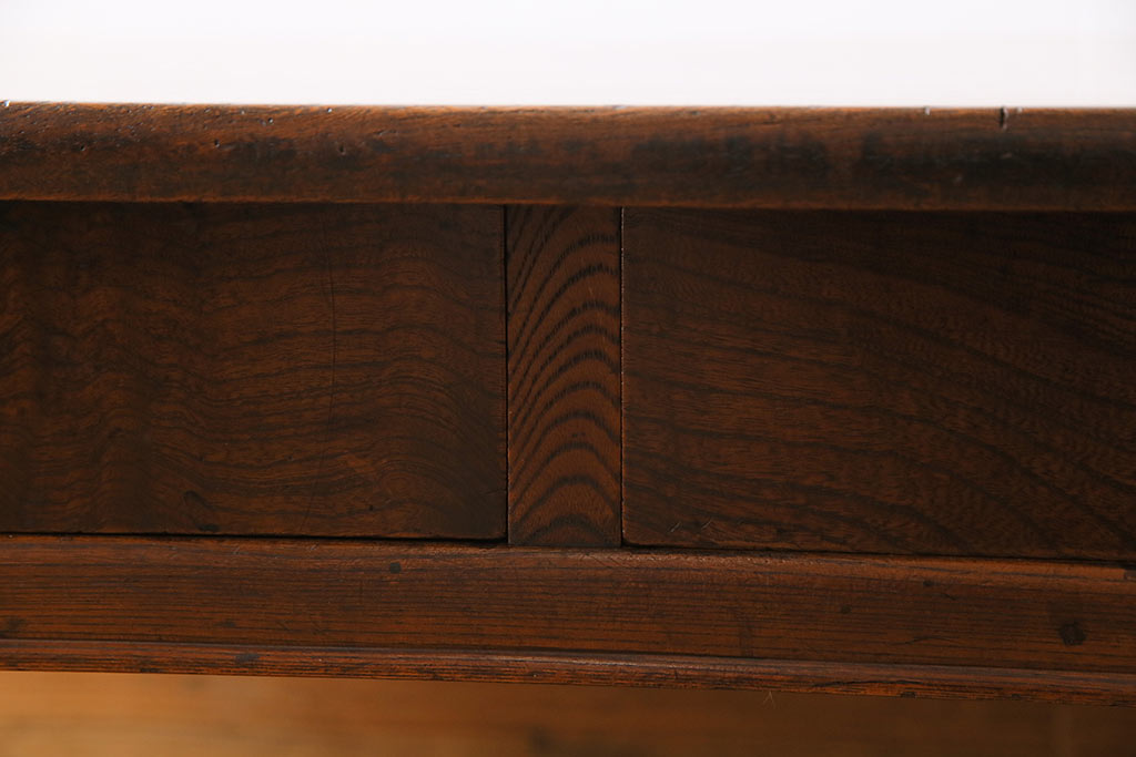 アンティーク家具　和製アンティーク　総ケヤキ材　天板一枚板　上手物　上品な雰囲気漂う文机(センターテーブル、サイドテーブル)