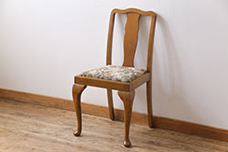アンティーク家具　フランスアンティーク　バーチ材　上品でいて愛らしい雰囲気漂うダイニングチェア(ワークチェア、椅子)(1)