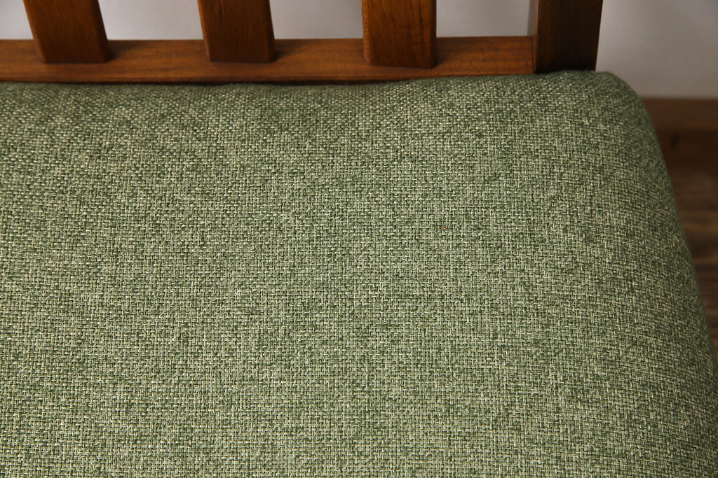 ヴィンテージ家具　ビンテージ　G-PLAN(ジープラン)　淡いグリーンのおしゃれなダイニングチェア(ワークチェア、椅子)(1)