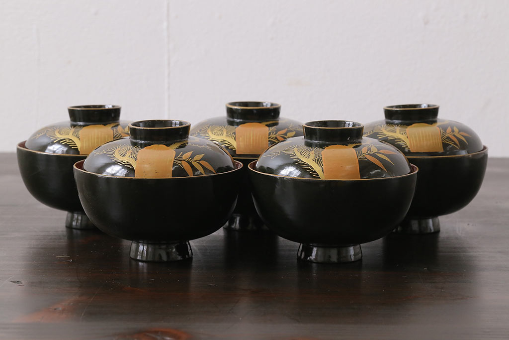 和製アンティーク　松竹梅　華やかな金彩の蓋付き木製椀(漆器、和食器)5客セット