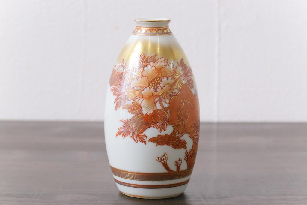 和製アンティーク　九谷赤絵　牡丹花鳥　孔雀　箱付き　徳利・お猪口・盃洗　酒器セット(九谷焼、盃、和食器)
