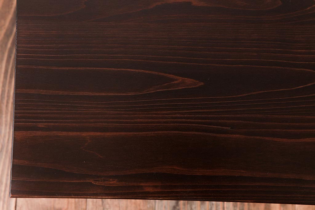リメイク家具　前面ケヤキ材　味わいある箪笥のセンターテーブル(リビングテーブル、カフェテーブル、収納棚)