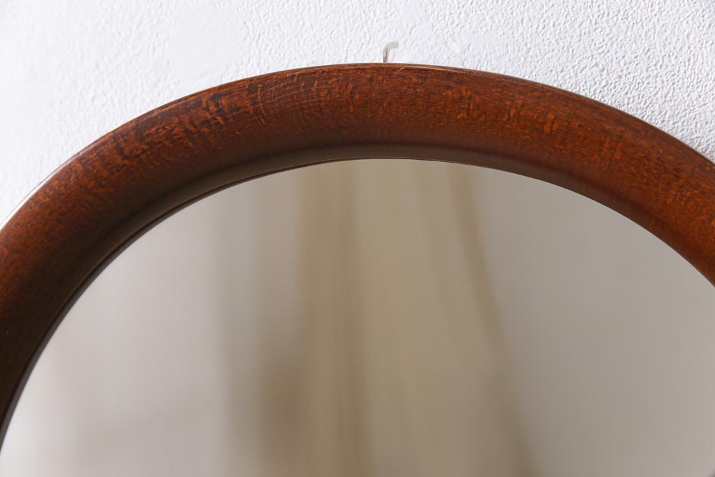 アンティーク雑貨　北欧ビンテージ　チーク材　飴色の木枠のウォールミラー(壁掛け鏡)