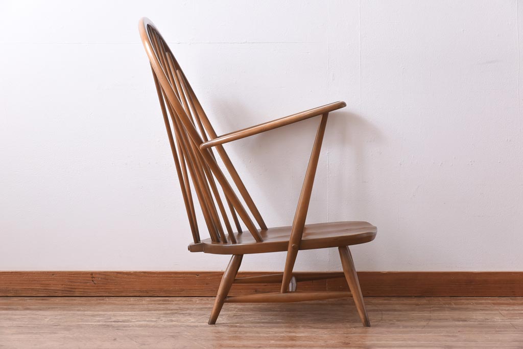 ヴィンテージ家具　イギリスビンテージ　ERCOL社(アーコール)広い背もたれが魅力のラウンジチェア(アームチェア、サロンチェア、椅子)(1)