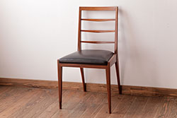 ビンテージ家具　北欧ヴィンテージ　チーク材　洗練されたデザインのラダーバックチェア(ダイニングチェア、ワークチェア、椅子)(1)