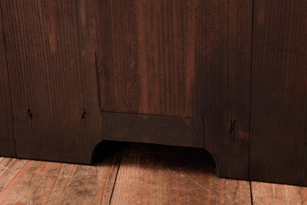 アンティーク雑貨　昭和初期　ベンチとしても使える重厚な佇まいの収納箱(木箱、本箱)