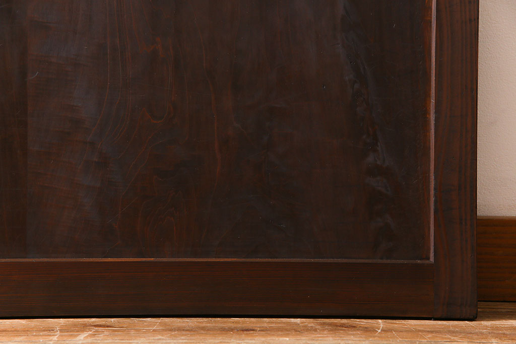 和製アンティーク　深みのある渋い色合いが魅力的な板戸(窓、建具)2枚セット