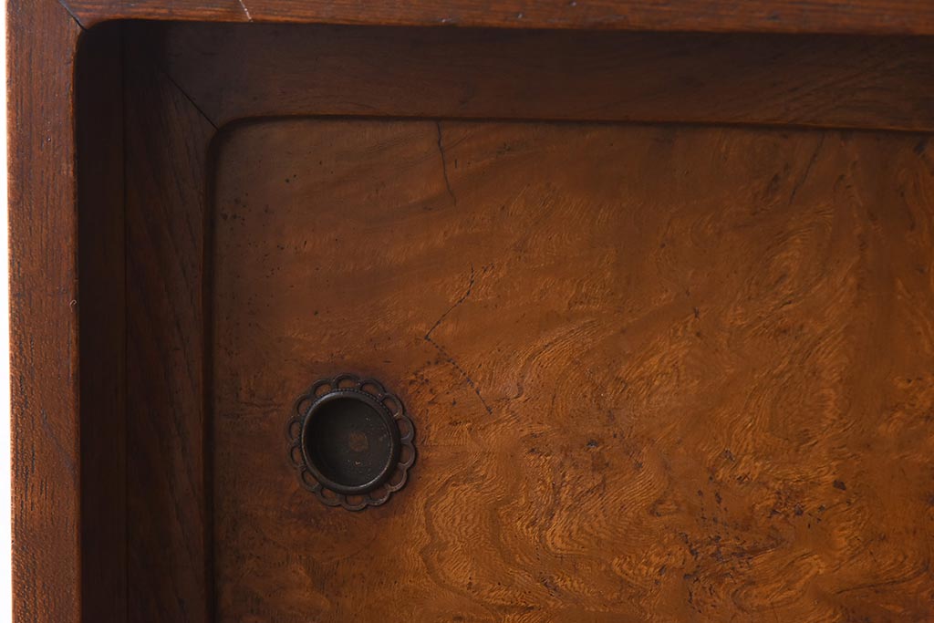 昭和初期　前面ケヤキ材　木の温もり溢れるラフジュオリジナルガラス入り戸棚(収納棚、茶
棚)