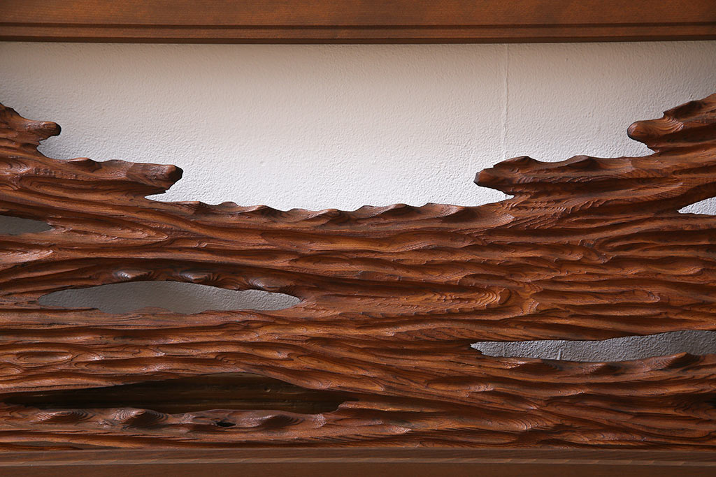 ビンテージ　屋久杉材　複雑な彫刻が目を引く欄間(明り取り、明かり取り)(2)