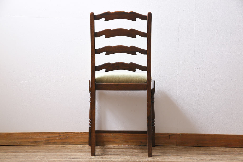 アンティーク家具　イギリスアンティーク　オーク材　背もたれのデザインが特徴的なチェア(ダイニングチェア、ワークチェア、椅子)(3)