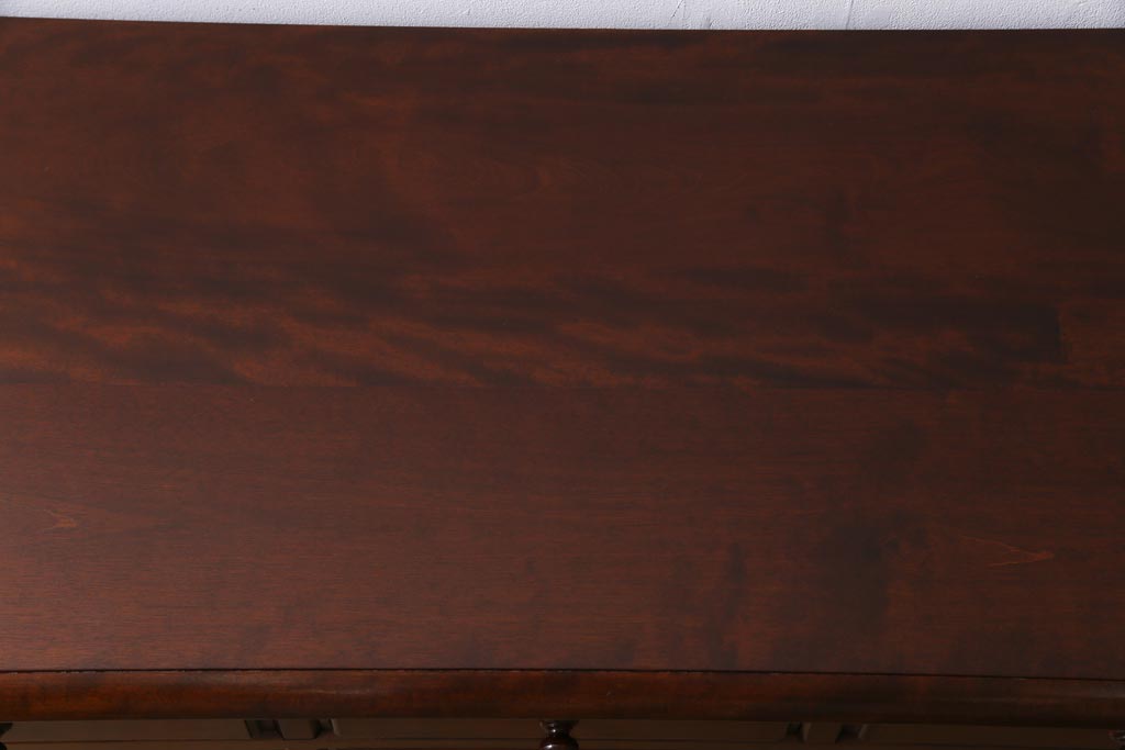 中古美品　松本民芸家具　細部まで意匠が施されたG型ドレッサー(サイドボード、収納棚)(定価約33万円)
