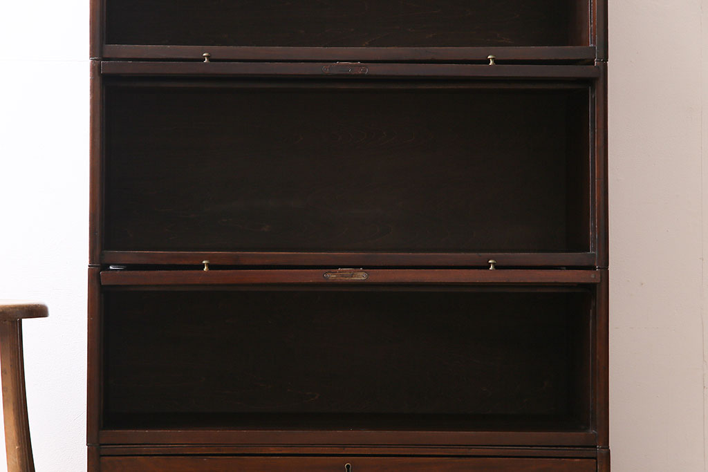 アンティーク家具　イギリスアンティーク　マホガニー材　THE LEBUS　品格漂う落ち着いた雰囲気のスタッキングブックケース(収納棚、食器棚、本棚)