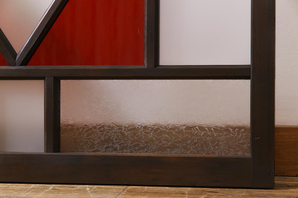 昭和レトロ　色ガラス入り　菱型のデザインがおしゃれなガラス戸(引き戸、建具、窓)2枚セット