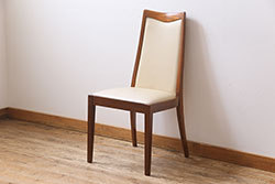 ヴィンテージ家具　北欧ビンテージ　G-PLAN(ジープラン)　白のレザーが可愛らしいダイニングチェア(椅子)