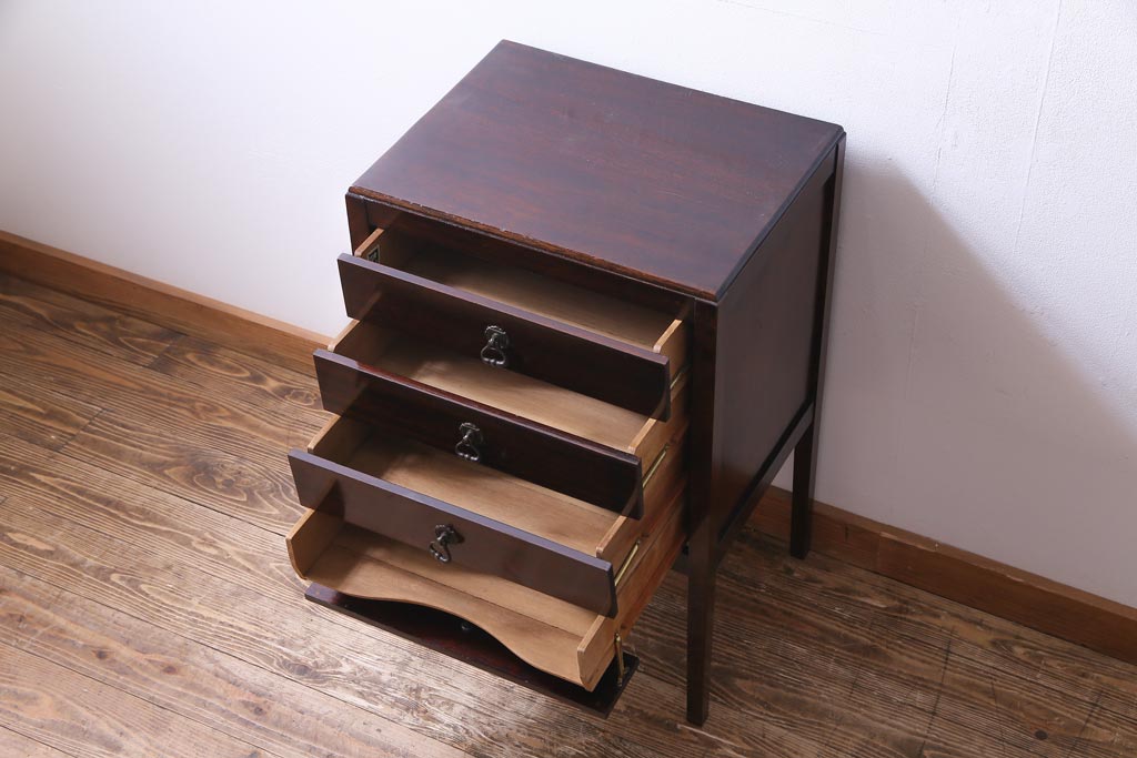 アンティーク家具　イギリスアンティーク　Fyne Ladye　オーク材　シックなレコードケース(ドロワー、脚付チェスト、ミュージックキャビネット)