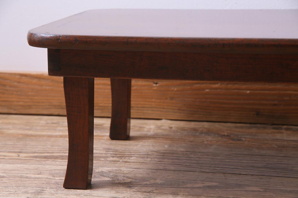 レトロ家具　昭和レトロ　古い木の風合いが味わいのある角ちゃぶ台(ローテーブル)