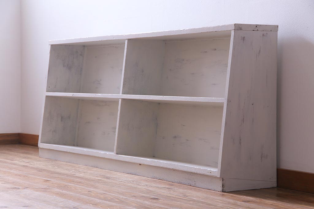 ペイント家具　学校の本棚を利用したシャビーなペイントのオープンラック(収納棚)