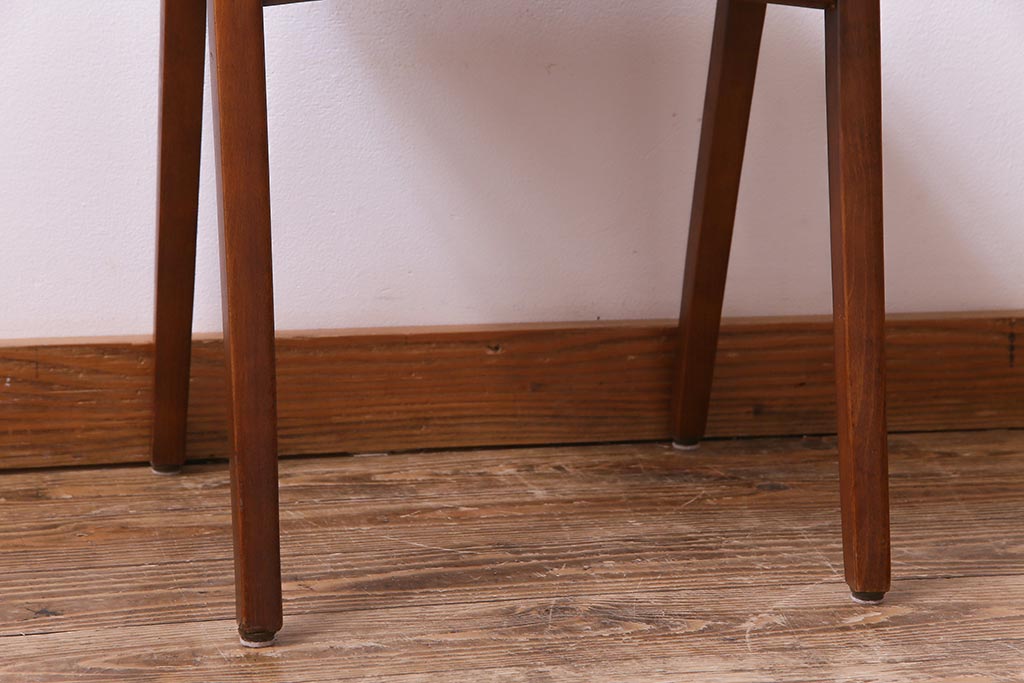 ヴィンテージ家具　ビンテージ　秋田木工　ブナ材　シンプルなデザインがお洒落なスタッキングスツール(スツール、椅子)(2)