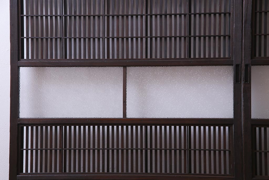 昭和初期　裏障子付き　和モダンの空間づくりに活躍する格子戸2枚セット(ガラス帯戸、障子戸、引戸)