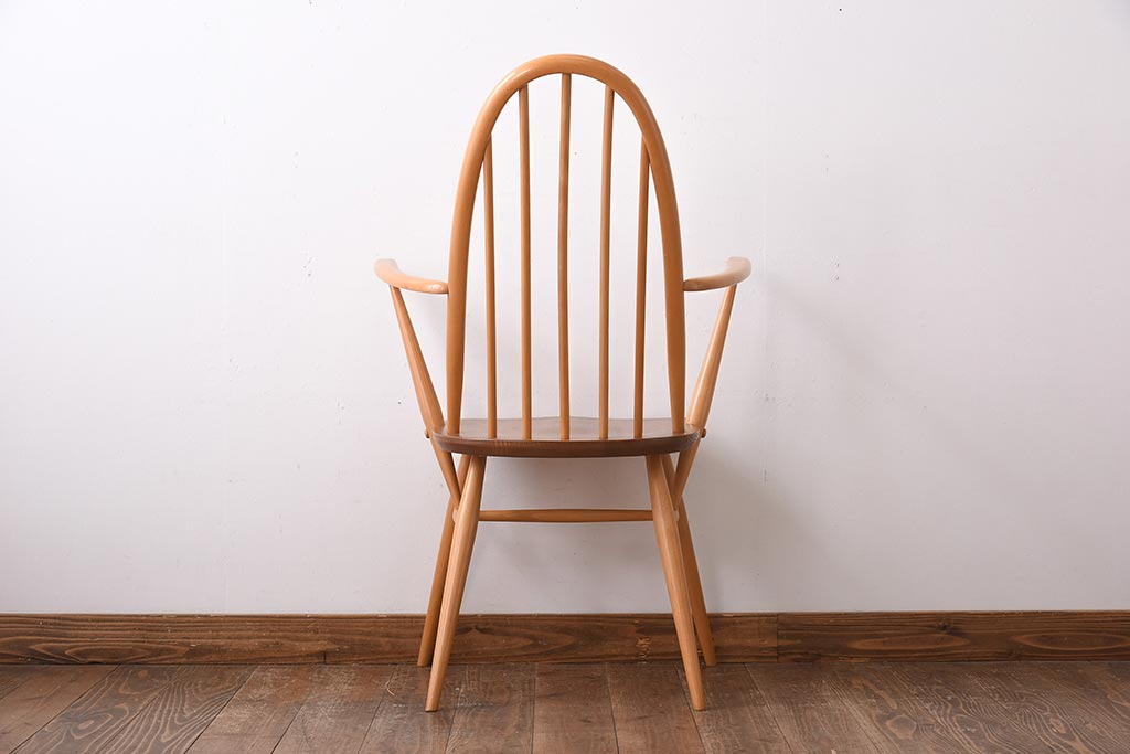 ヴィンテージ家具　イギリスビンテージ　ERCOL(アーコール)　木の温もり溢れるクエーカーアームチェア(椅子)