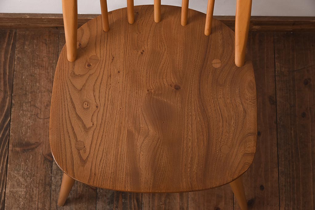 ヴィンテージ家具　イギリスビンテージ　ERCOL(アーコール)　木の温もり溢れるクエーカーチェア(椅子)(1)