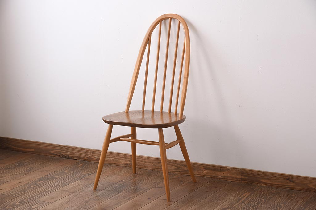 ヴィンテージ家具　イギリスビンテージ　ERCOL(アーコール)　優しい色味のクエーカーチェア(椅子)(1)