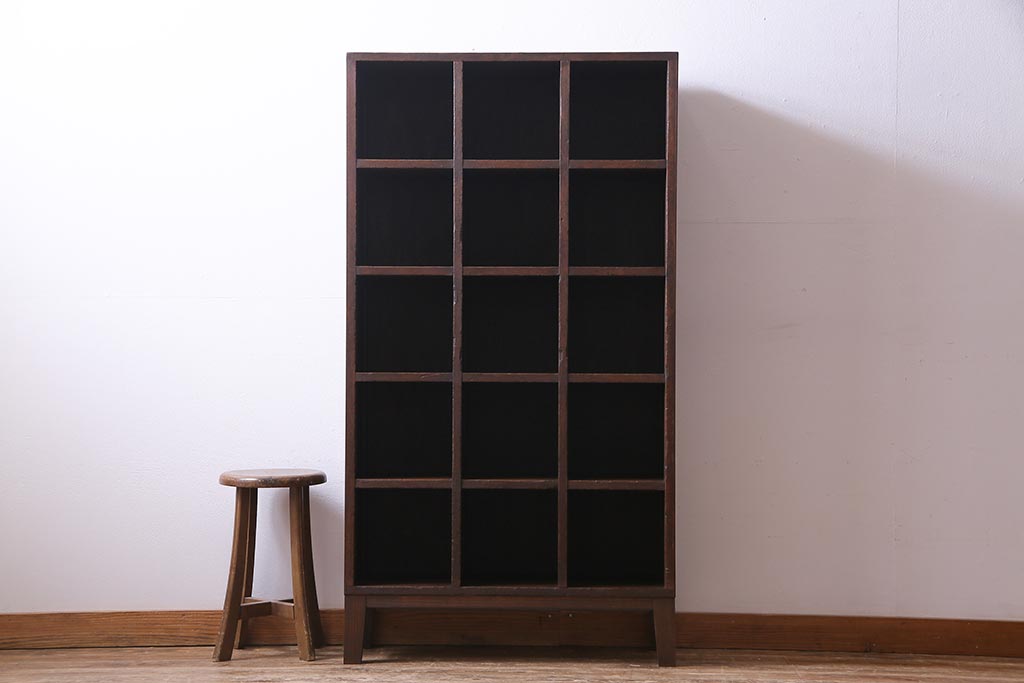 レトロ家具　昭和レトロ　5×3マス　脚付リメイク　正方形のマス目がすっきりとした印象の収納棚(マス目棚、飾り棚、オープンラック)