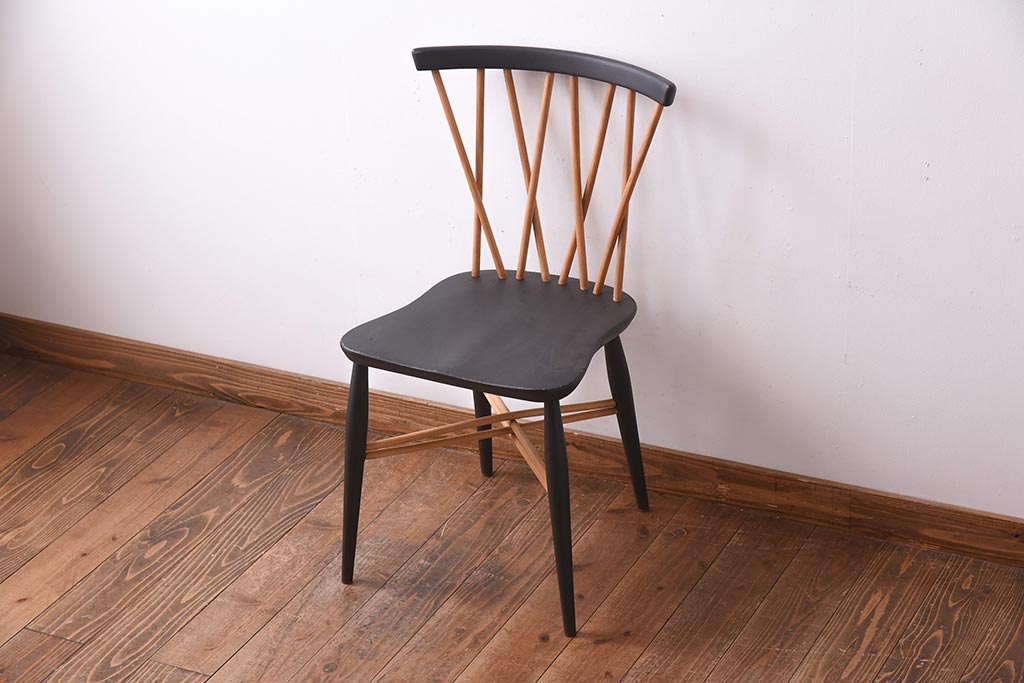 イギリスビンテージ　ペイント家具　ERCOL(アーコール)　シックなカラーが格好いいエックスバックチェア(クロスバックチェア)