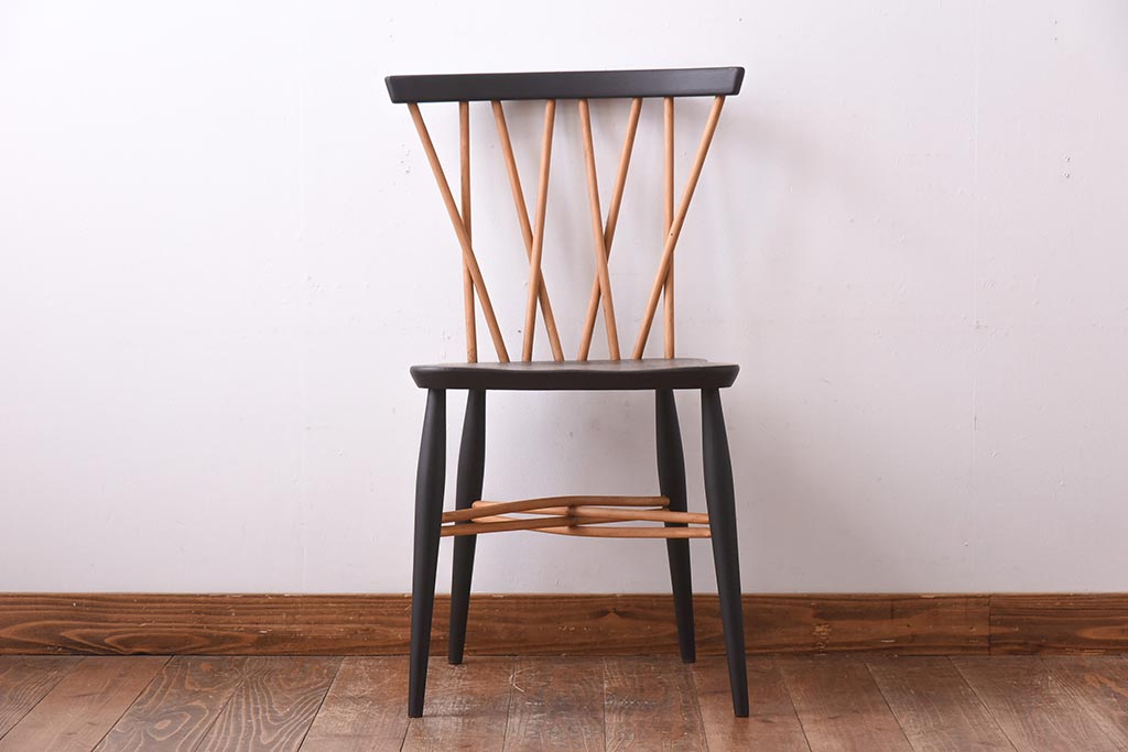 イギリスビンテージ　ペイント家具　ERCOL(アーコール)　シックなカラーが格好いいエックスバックチェア(クロスバックチェア)(1)