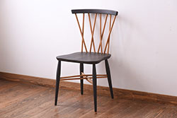 イギリスビンテージ　ペイント家具　ERCOL(アーコール)　シックなカラーが格好いいエックスバックチェア(クロスバックチェア)(1)