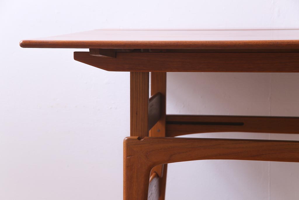北欧家具　チーク材　激レア　機能性に優れたセンターテーブル(リフティングテーブル、エクステンションテーブル)