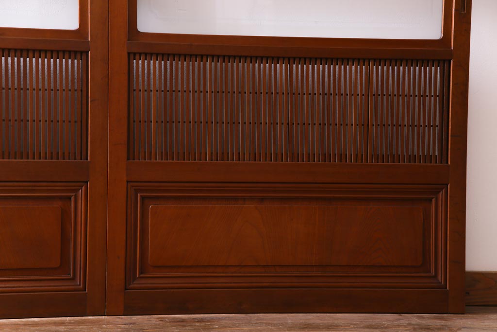 昭和中期　極上品　腰板ケヤキ材　趣と品のある佇まいが魅力の格子戸4枚セット(引き戸、建具)