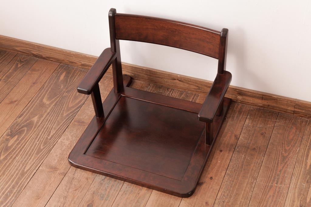 中古　九州民芸家具　上質な雰囲気漂う肘掛付き座椅子