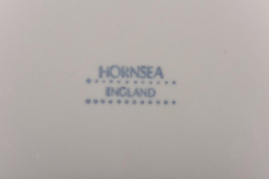 アンティーク雑貨　イギリスビンテージ　HORNSEA(ホーンジー)　ストライプがかわいらしいキャニスター・小3点セット(保存容器、ジャー)