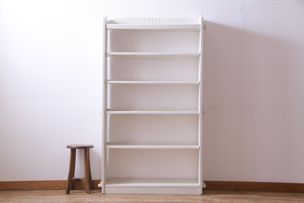 ペイント家具　落ち着きのあるホワイトのブックシェルフ(本棚、オープンラック)