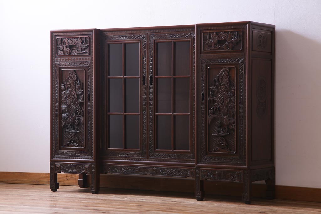 木製の事務用家具がおしゃれ!収納充実のアンティーク書類棚