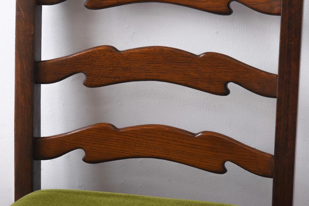 アンティーク家具　イギリスアンティーク　背もたれが特徴的なオーク材製のダイニングチェア(ワークチェア、椅子)(1)