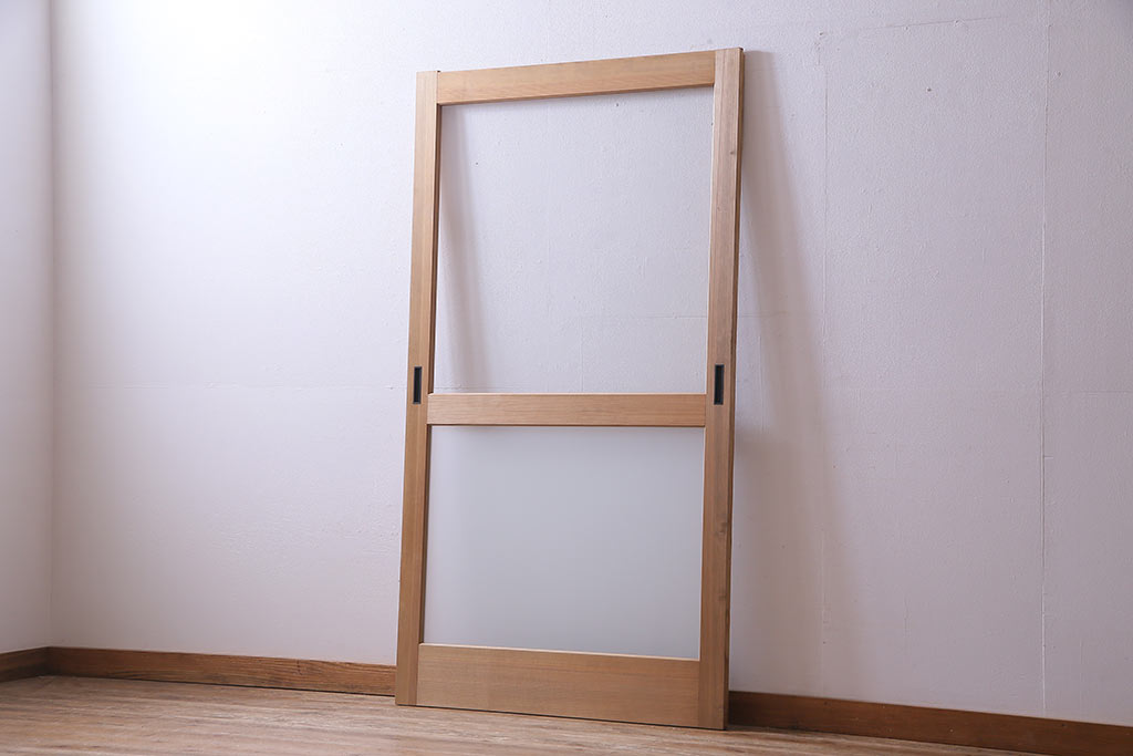昭和初期　ナチュラルテイストに取り入れられるシンプルなガラス戸1枚(引戸、建具)(1)