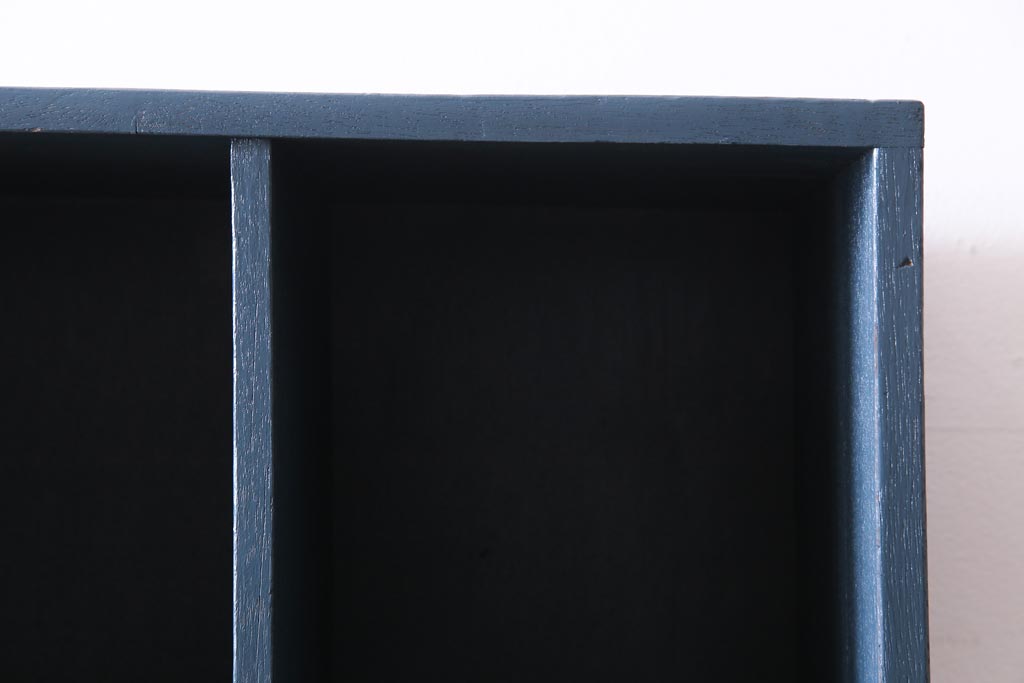 ペイント家具　7×7マス　シックな色合いが魅力のマス目棚(ロッカー、オープンラック、収納棚)