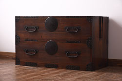 アンティーク家具　和製アンティーク　丸金具　鋲が目を惹く時代箪笥ローボード(テレビボード、ローチェスト)