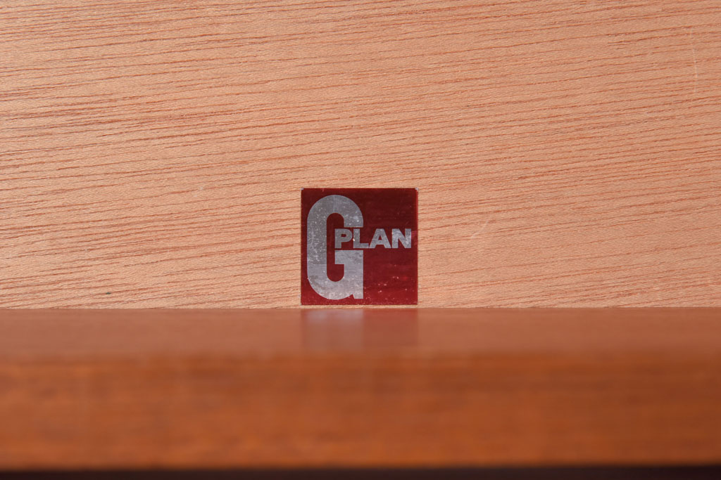 G-PLAN(ジープラン)　北欧家具　大きなミラーが印象的なドレッサー(化粧台)(2)