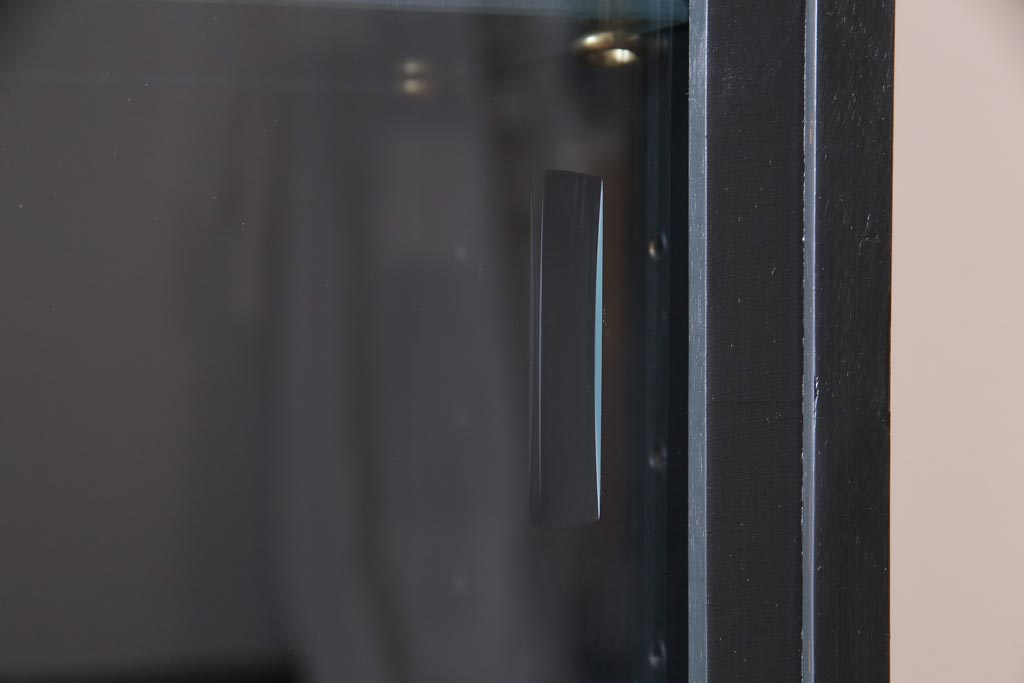 ヴィンテージ家具　イギリスビンテージ　リペイント　シックな色味の引き出し付き吊り戸棚(収納棚、飾り棚)