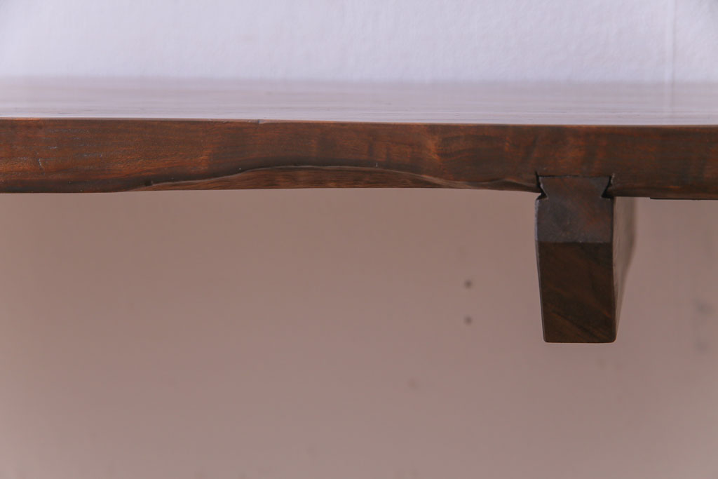 明治大正期　古材リメイク　天板に栃の木一枚板を使用したシンプルな鉄脚テーブル(サイドテーブル、飾り台)