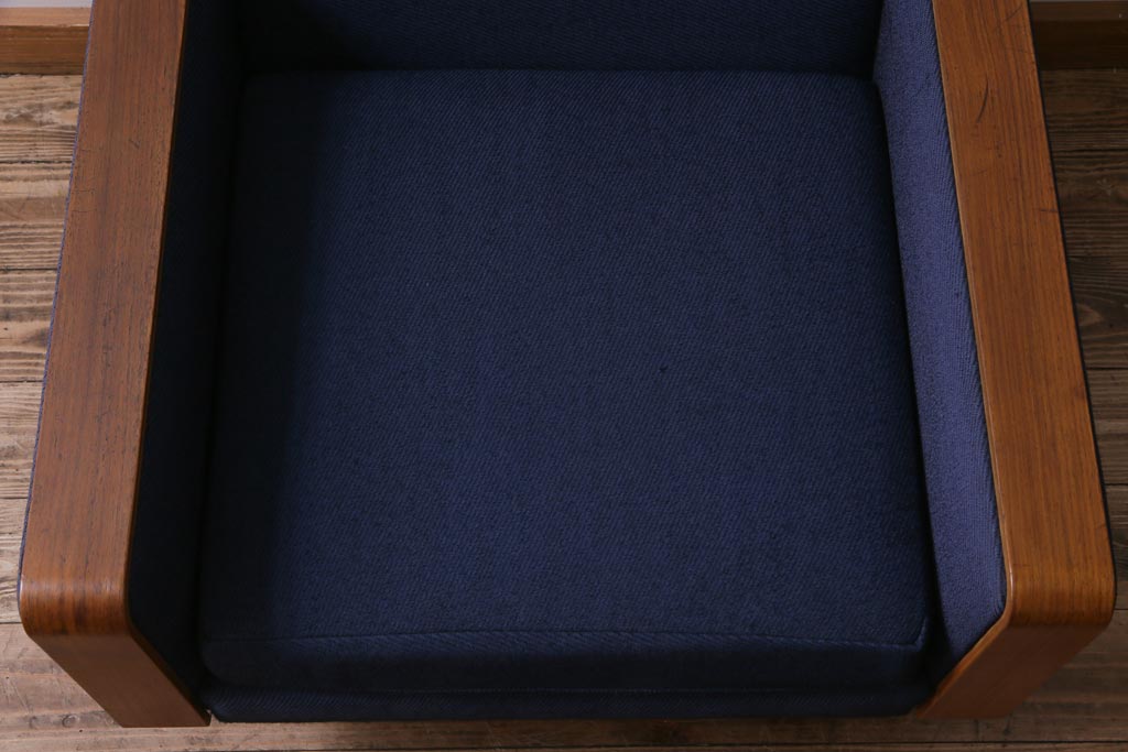 ヴィンテージ家具　日本製　ミッドセンチュリースタイルにもおすすめなビンテージソファ(1人掛けソファ)(2)