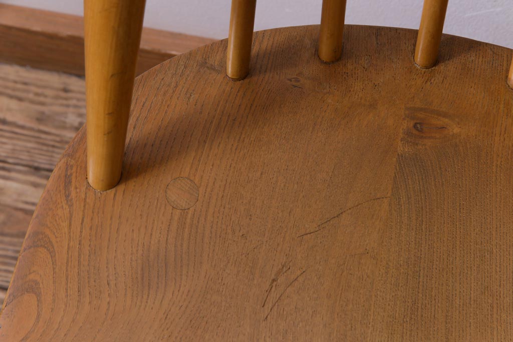 ヴィンテージ家具　イギリスビンテージ　ERCOL(アーコール)　シンプルかつ上品な佇まいのゴールドスミスチェア(椅子、ダイニングチェア)