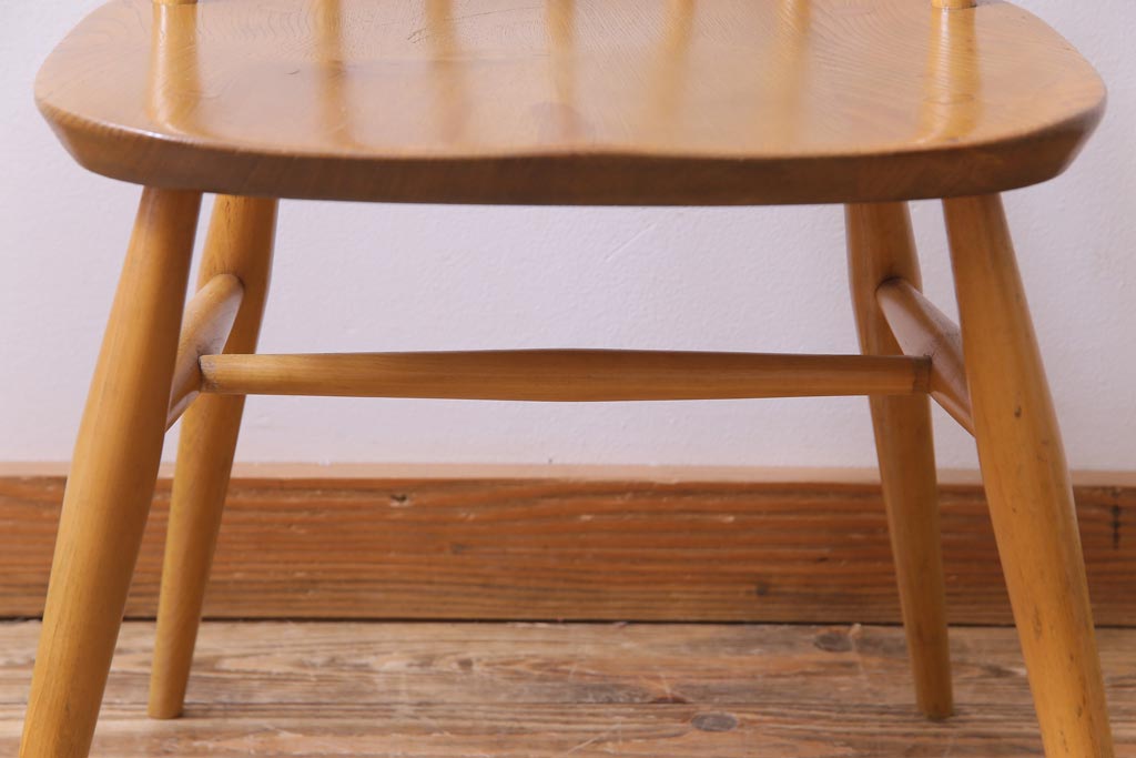 ヴィンテージ家具　イギリスビンテージ　ERCOL(アーコール)　シンプルかつ上品な佇まいのゴールドスミスチェア(椅子、ダイニングチェア)