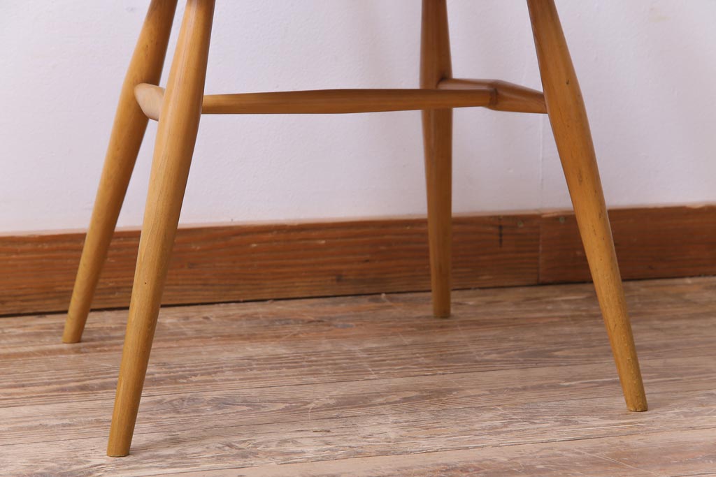 ヴィンテージ家具　イギリスビンテージ　ERCOL(アーコール)　シンプルかつ上品な佇まいのゴールドスミスチェア(椅子、ダイニングチェア)